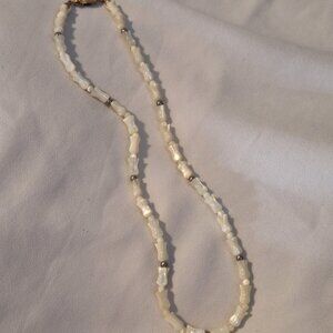 Vintage Carved Mother of Pearl Tulip Beaded Necklace
